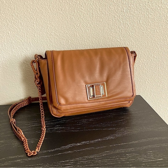 Steve Madden Trixy Pillow Crossbody Bag Purse - Picture 2 of 15